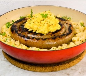 Grilled Sausage Coil with Potatoes and Eggs